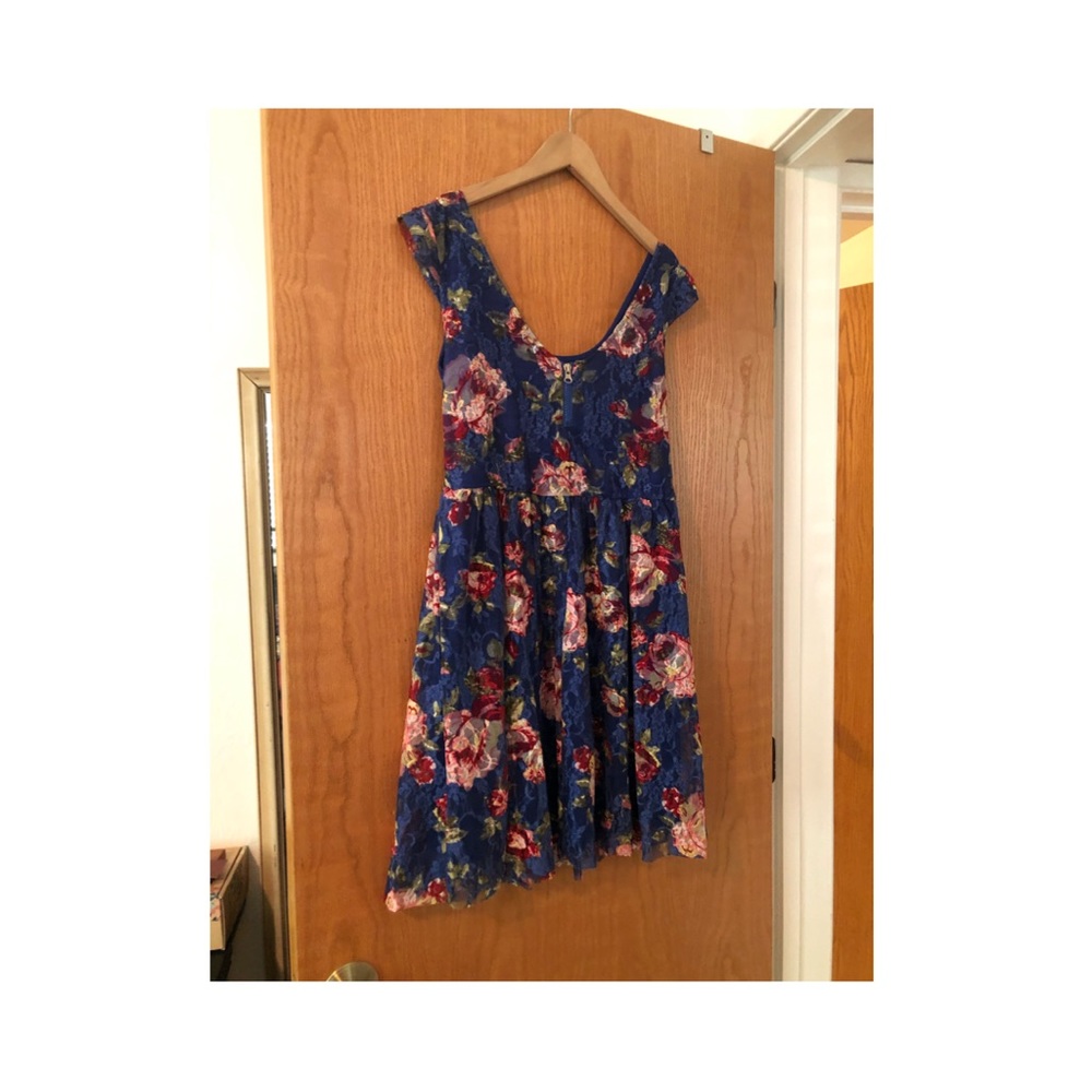 Floral Cap Sleeve Mini Dress NWT Large